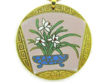Collana Cloisonne Bonsai rosa / Fiori bianchi & Foliage / AZIENDA DI GIOIELLI DI PECHINO Pendente botanico / Grande medaglione di smalto floreale / Vaso vegetale blu