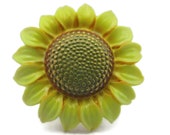 トシカネ Toshikane SUNFLOWER Flat Back Tile HandPainted Arita Porcelain Yellow Green Gold 3D Figural For Jewelry Making NOT a BUTTON