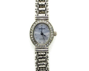 Gruen Ladies Watch/Silver Tone Gate Link Bracelet Band/ Oval Crystal Bezel/Silver Dial/Japan Movement/New Battery/ GR7209 174 PC21