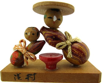 Wu Lou Gourds kokeshi/ Waraji Ningyo Figurines/ Signed Miniature Hu Lu Kokeshi/ Carved calabash Ornaments /Petite Handpainted Japanese Dolls