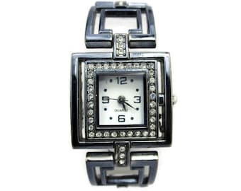 Women's Geometric Watch/Concentric Squares & Rhinestones/ Gray Enamel  Bracelet /White Dial /Japan Movement/New Battery/Style F330572-1/LS