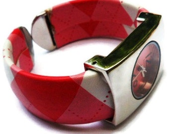 Suisse Plaid Watch/ New Battery/ Red and White Bracelet/ Hinged  Clamper Bangle /  Japan Movement  Quartz / Model PO12