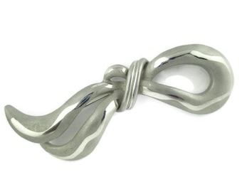 Vintage Large Silver Tone Bow Pin