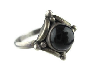 Vintage Onyx Cabochon Sterling Silver 925  Ring Size 6