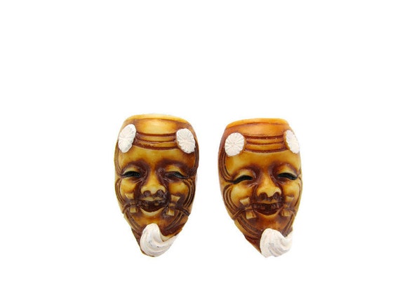 Art Deco OKINA Noh Screwback Earrings/Celluloid E… - image 4