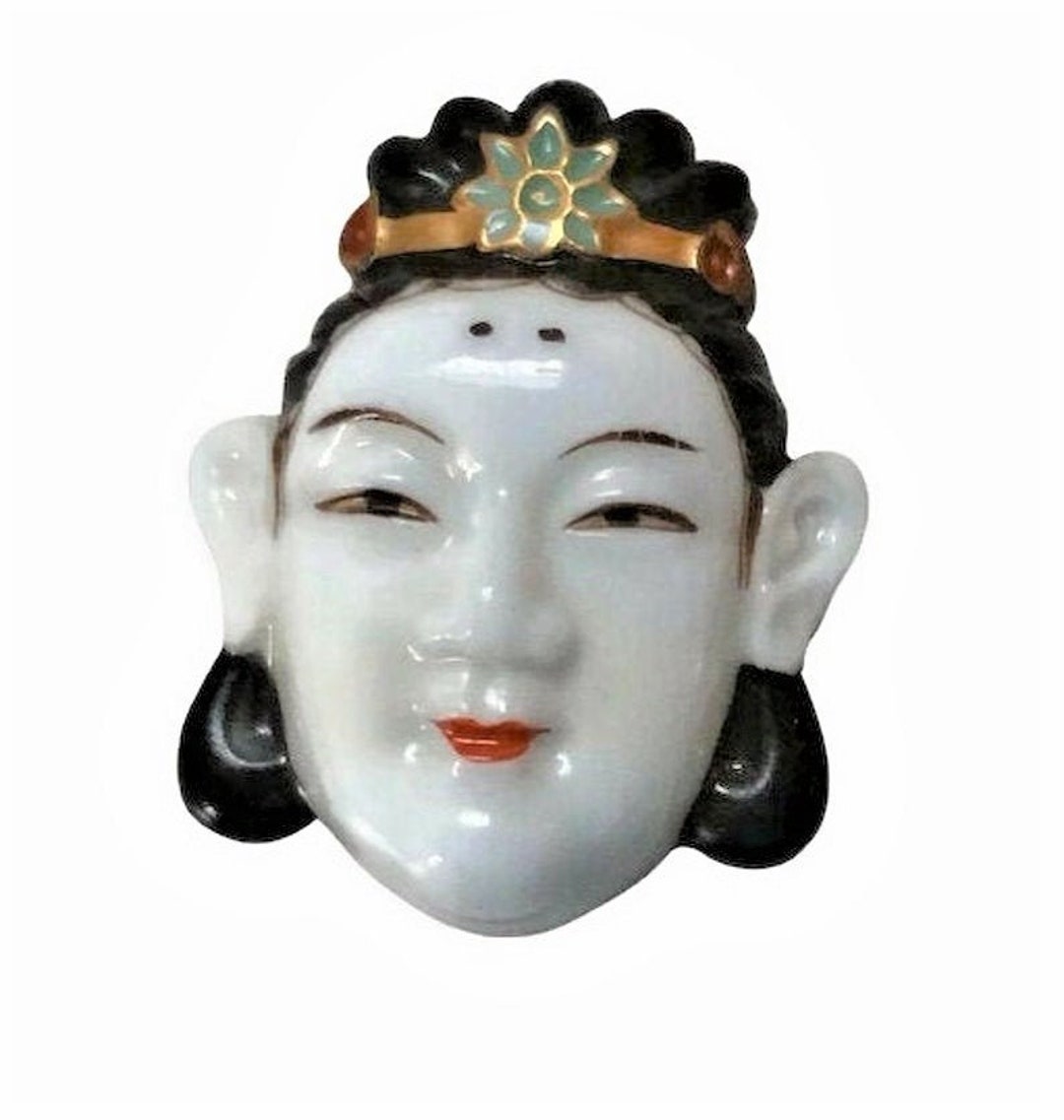 Jumbo Toshikane BENZAITEN Button/size 27mm X 23mm /7 Fortune Gods