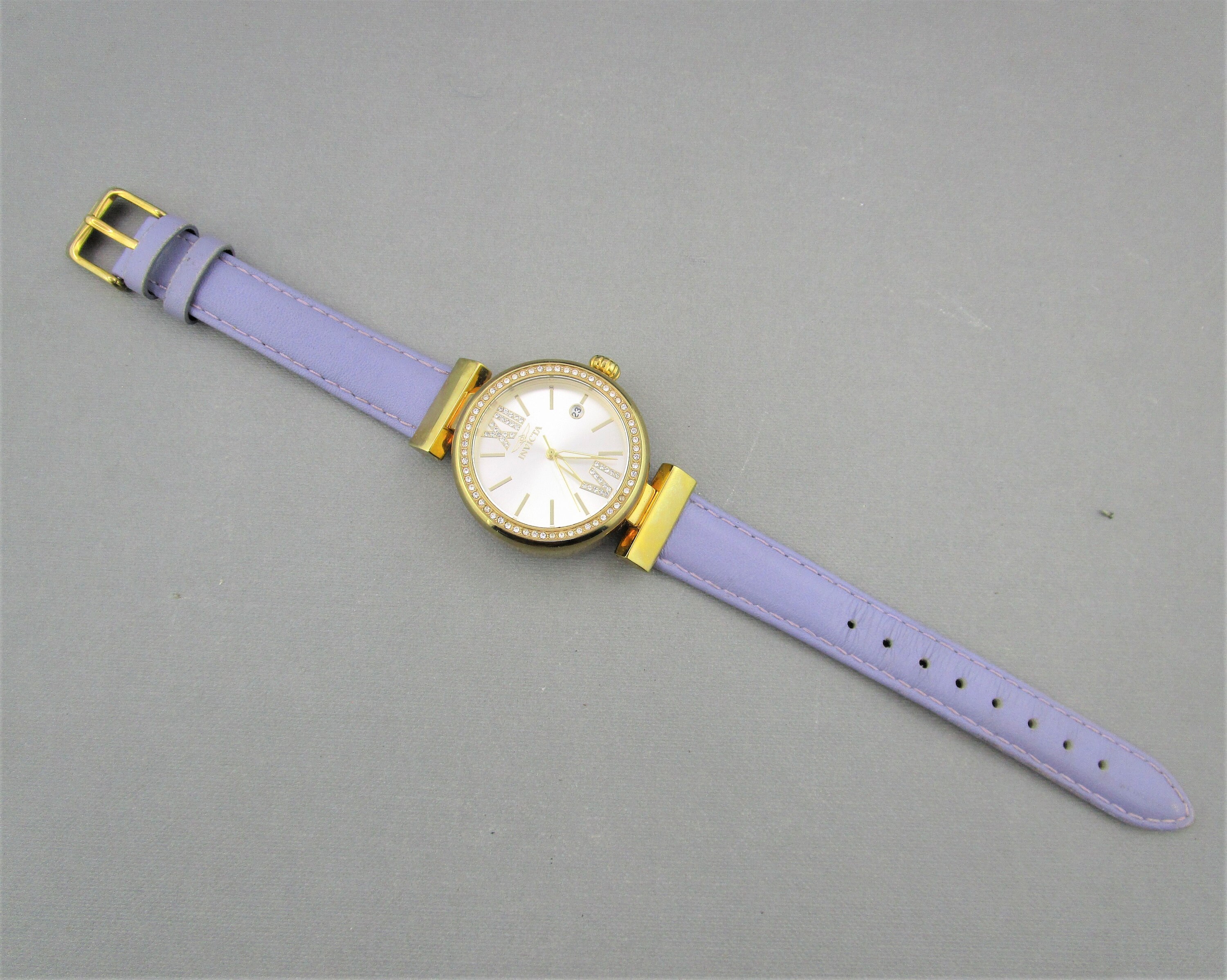 INVICTA Wild Flowers Quartz Watch/time and Date/50m Water