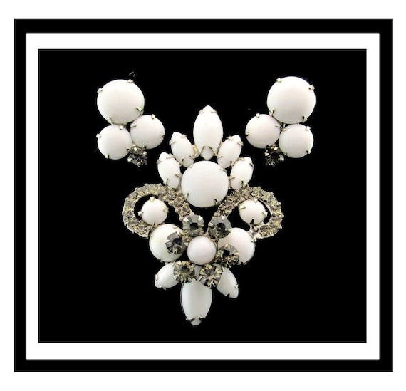 D&E Juliana Milkglass Brooch Set/Silvertone DeLizz