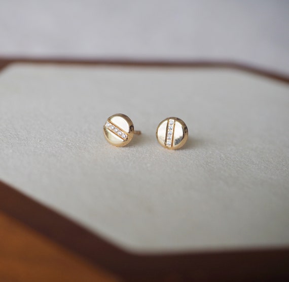 Nailhead stud earrings sale