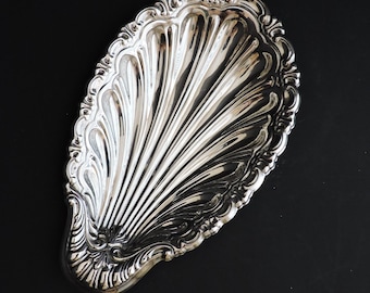 Vintage Silver Shell Dish Oval Serving Bowl Coastal Beach Decor GreenTreeBoutique