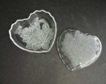 Plato de corazón de cristal vintage, recipiente de vidrio esmerilado para dulces, rosas de amor, regalo de San Valentín, GreenTreeBoutique