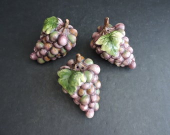 Vintage Grapes Salt and Pepper Shakers Hanging on a Metal Tree