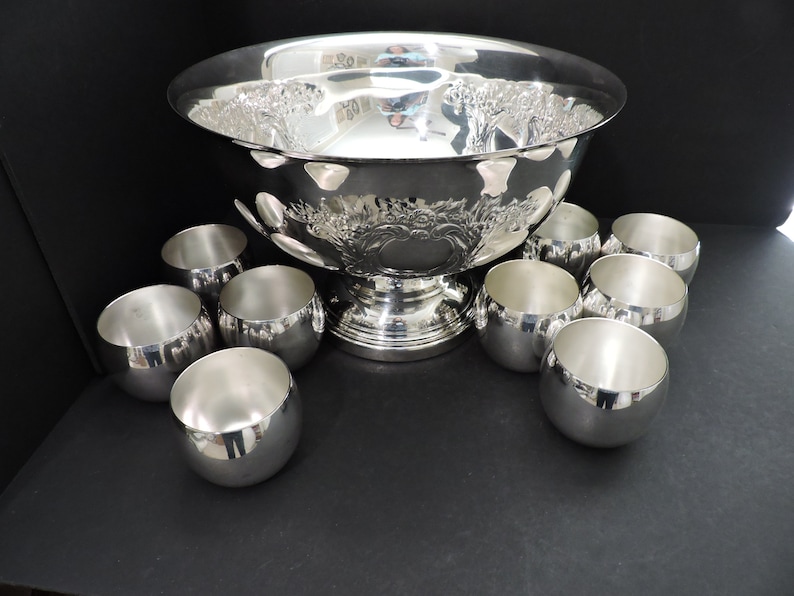 Silver Plate Punchbowl and Cups Set Vintage Formal Dinner Drinkware Wedding Reception GreenTreeBoutique imagem 1