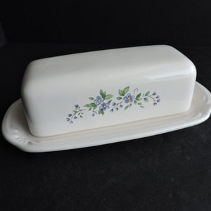 Pfaltzgraff Ceramic Butter Dish Meadow Lane Blue Floral Design Covered Butter Container GreenTreeBoutique