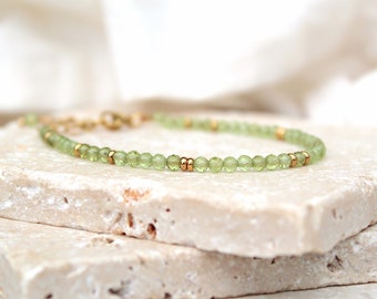 Peridot bracelet , green gemstone bracelet , dainty gemstone stacking bracelet , beaded stone bracelet , best friend gift for her