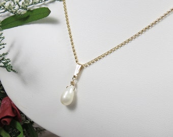 Freshwater Pearl Pendant Necklace, Bridal Pearl Necklace, White Pearl Necklace, Pearl Necklace In 14K Gold Filled, Keira's Crystal Creations