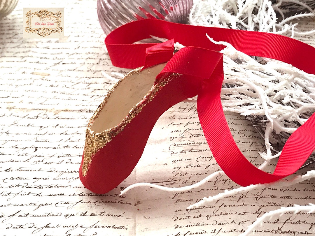 Red ballet cheap pointe shoes