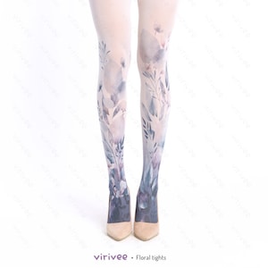 Blaue Blumenstrumpfhose für Bräute Brautjungfern, kalte Blumen gedrucke Kleidung für Hochzeit, schöne natürliche Mode, halbundurchsichtige Strumpfhosen