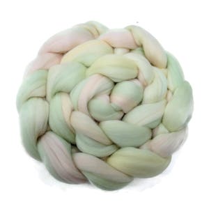 New! Superfine merino wool roving 19 microns  4 oz, Tempera Collection (Spirit of the Circus)