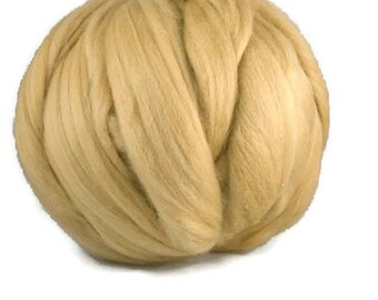 Merino wool roving superfine ,Color: Sage