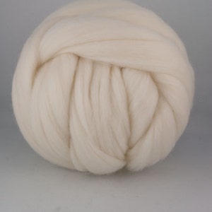 Merino wool roving 19 microns,  ,Color: Milk