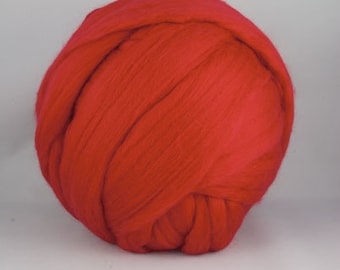 Superfine merino wool roving 19 microns,  ,Color: Passion