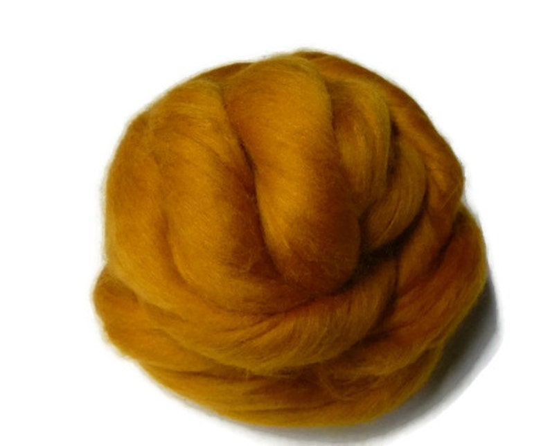 Superfine merino wool roving 19 microns Saffron 4oz colour