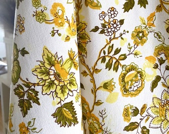 60s english vintage fabric. Mid century Modern retro pattern. Yellow Scotchgard floral curtain fabric. High quality medium cotton. 2 yards