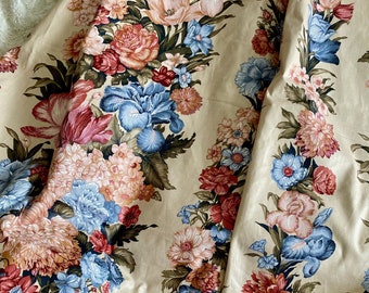 Floral vintage retro fabric. Printed English cotton fabric floral print European home decor Cottage chic Roses fabric