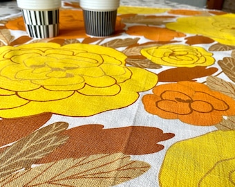 Vintage 70s retro floral tablecloth Ritva Wahlström Yellow orange flower power table linen, Scandinavian design, made in Sweden.