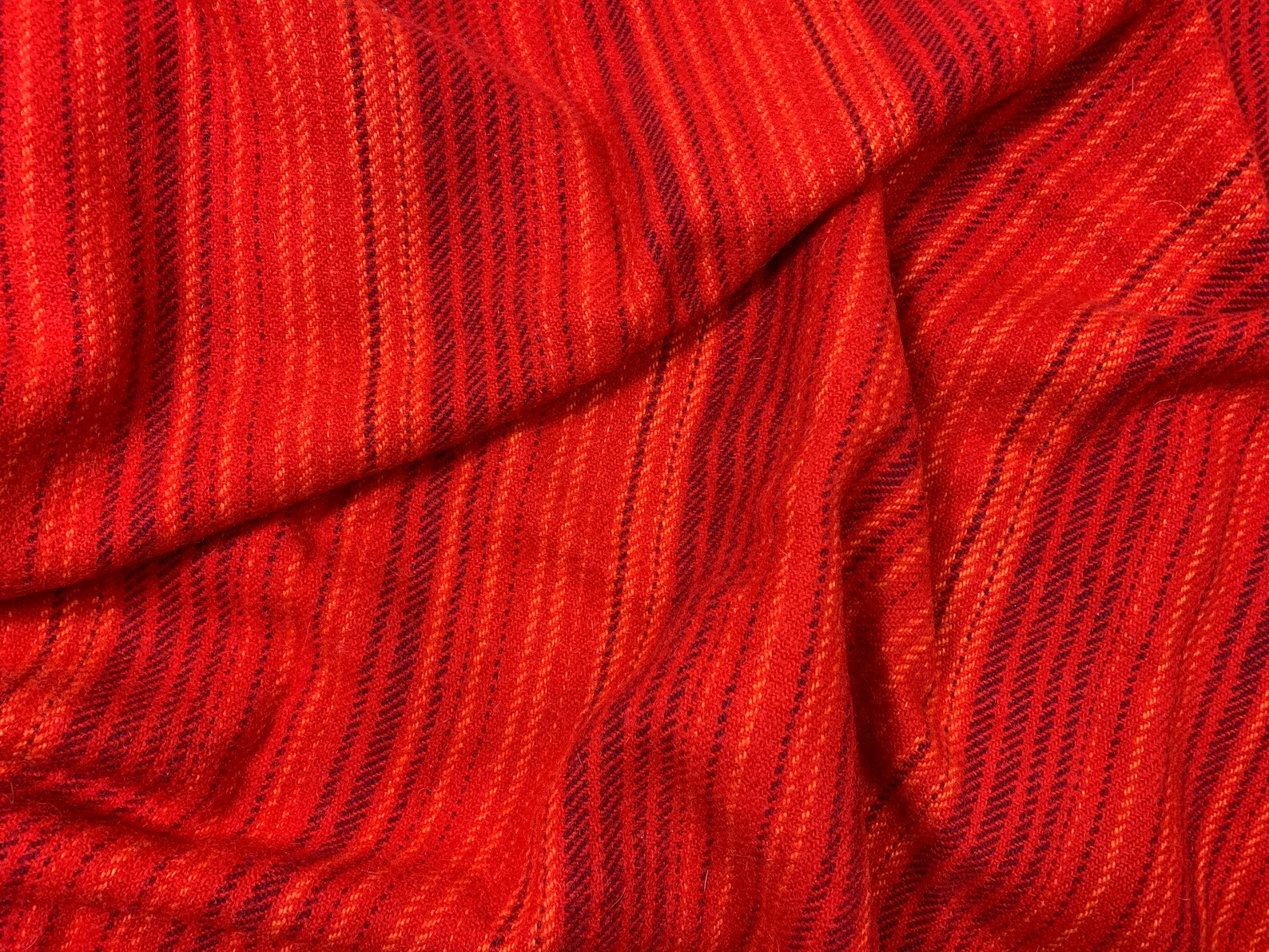 Viola Gråsten Blanket / Plaid snark. Red Woolen Etsy