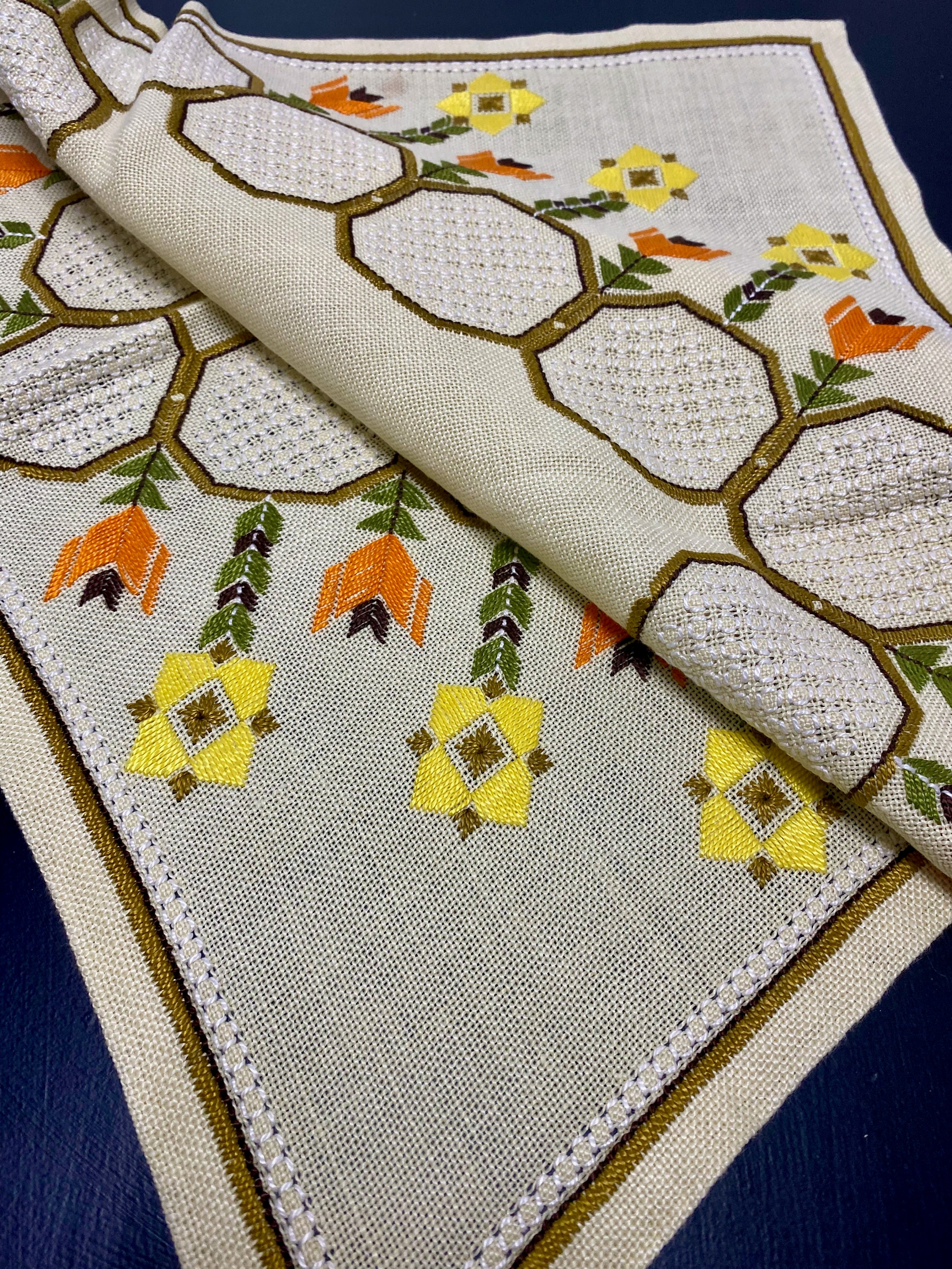 From Sweden＊Vintage linen Cloth・* il_fullxfull.4427631123_aphq.jpg