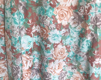 Mid century modern vintage fabric Green pink floral print 60s retro print Mod pattern Dress fabric Roses fabric Sewing Soft pastel colors