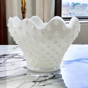 Swedish vintage glass bowl Hobnail Opaline Hobnail Lindshammar Gunnar Ander Scandinavian design retro art glass mid century modern 1960s