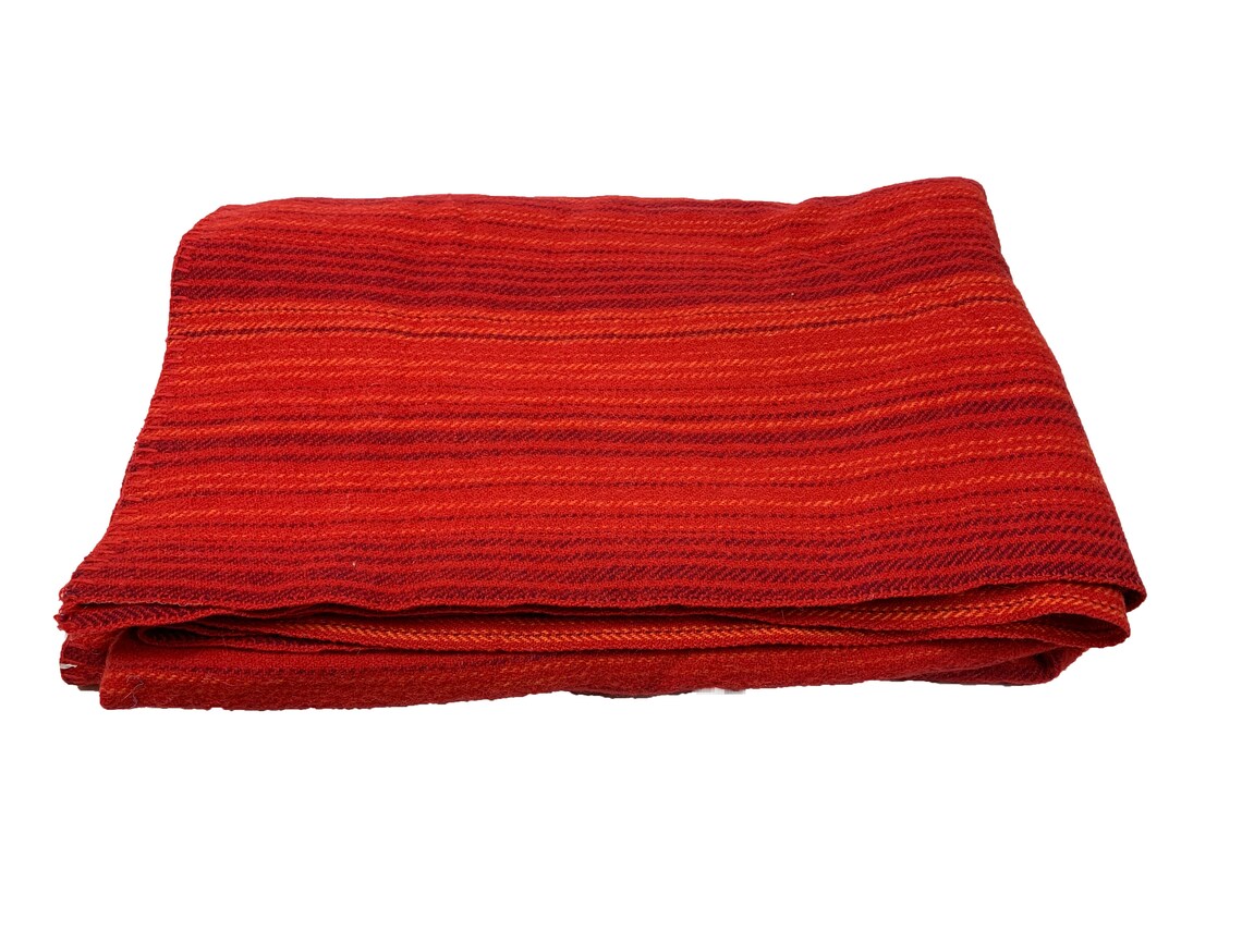 Viola Gråsten Blanket / Plaid snark. Red Woolen Etsy