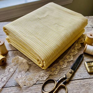 Fantastiskt vintagetyg med bränd gul randig färg, högkvalitativt tyg, retrotyg, skandinavisk design, svensk bomullstextil bild 1