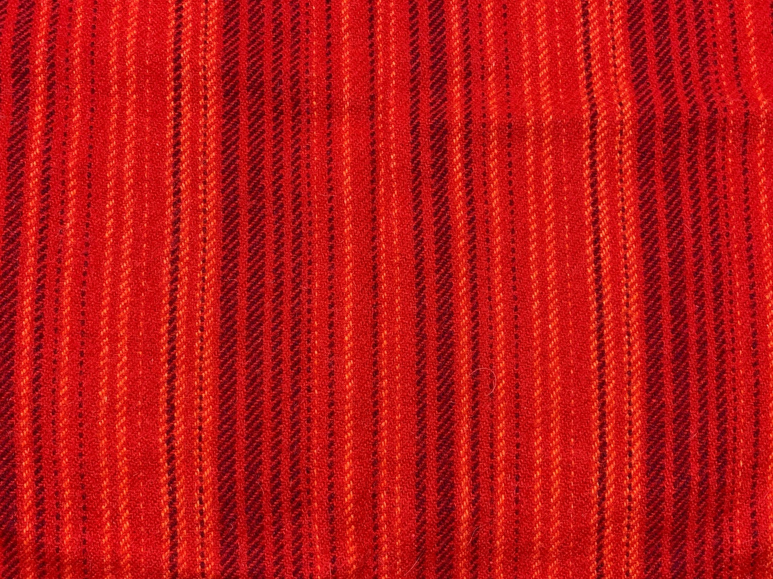 Viola Gråsten Blanket / Plaid snark. Red Woolen Etsy
