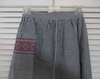 Vintage 1/2 Apron, Handmade, Cotton Material, Tie Sachs, Black and White Gingham Checks with Red Chicken Scratch Stitch Design