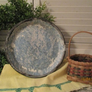 Vintage Granite Ware Pie Pan, Blue Marbled Front et Back of Pan, Mesures 9 3/4&quot; de diamètre, Rim mesure 1&quot;50