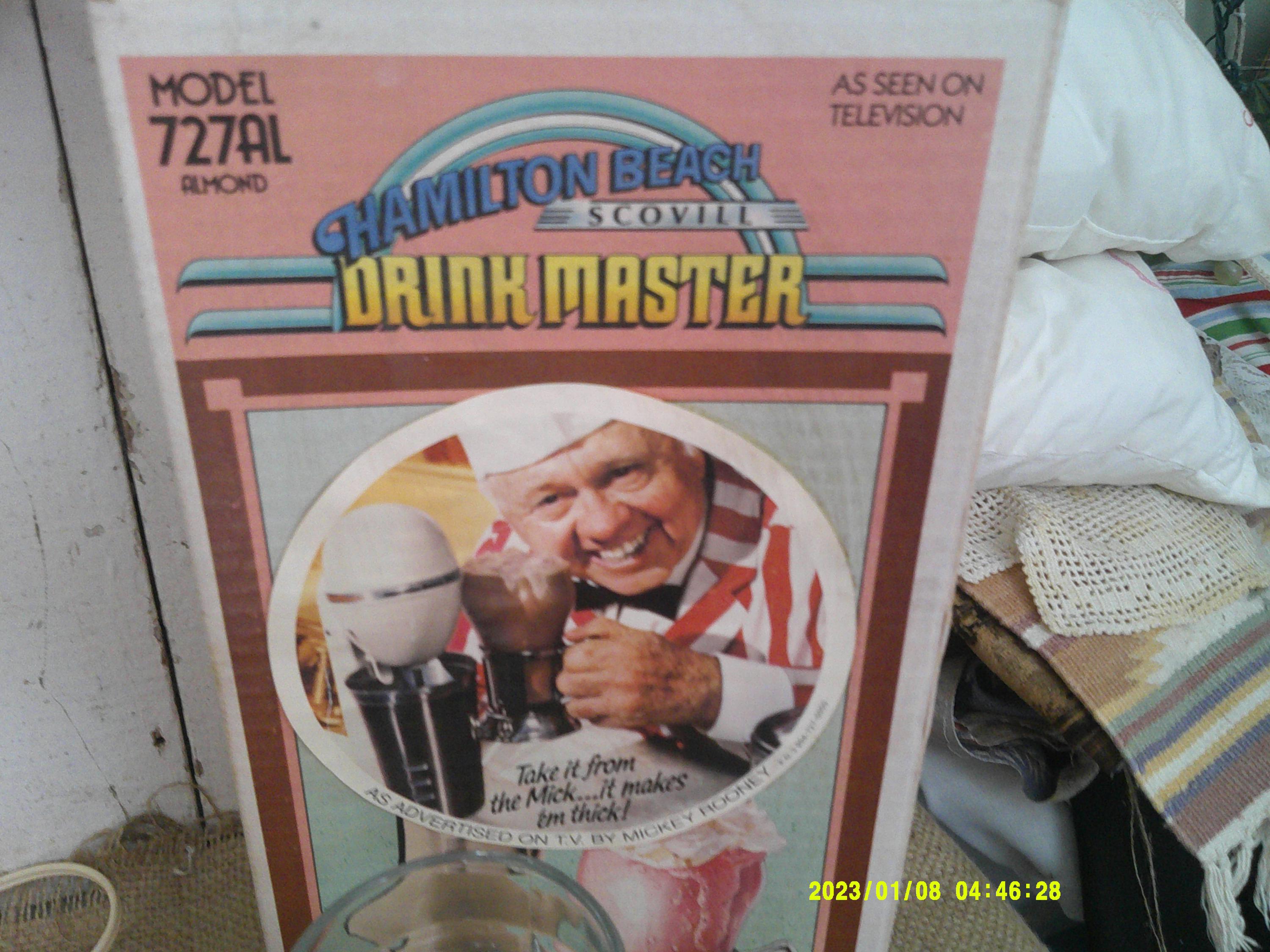 ハミルトンビーチ ドリンクマスター、アルミカップとモルトグラス付き ハミルトンビーチ ドリンクマスター、アルミカップとモルトグラス付き