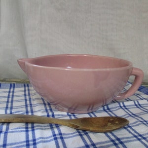 Pink Pottery Batter Bowl, Large Batter Bowl, 10 1/2 inches from Handle to Spout