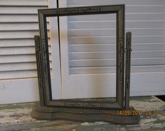 Art Deco Style Silver tone Picture Frame, Tilt Frame, 8x10 Frame, Great to display Vintage Picture.