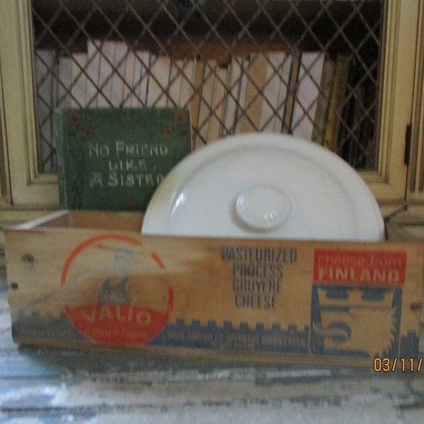 Vintage Valio Wooden Cheese Box, Box has Graphics on 2 sides, Pasteurized Process Gruyere Cheese Box