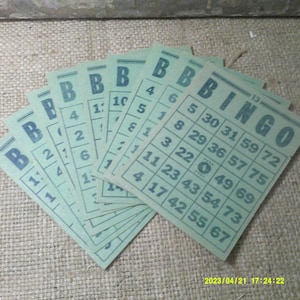 10 bingokaarten. Groen karton.