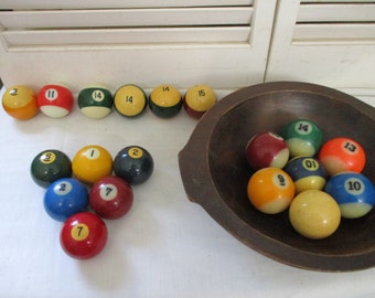 15 Vintage Pool Balls, plus white Stricker ball , Colorful display. A nice set of vintage pool/billiard balls