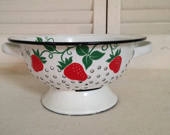Teleflora Strawberry Pattern Enamel Colander Exclusively for Teleflora 1983