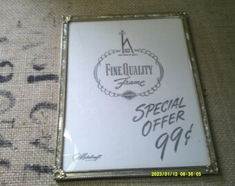 Metalcraft Corp. Vintage Gold 8 x 10 Metal Picture Frame