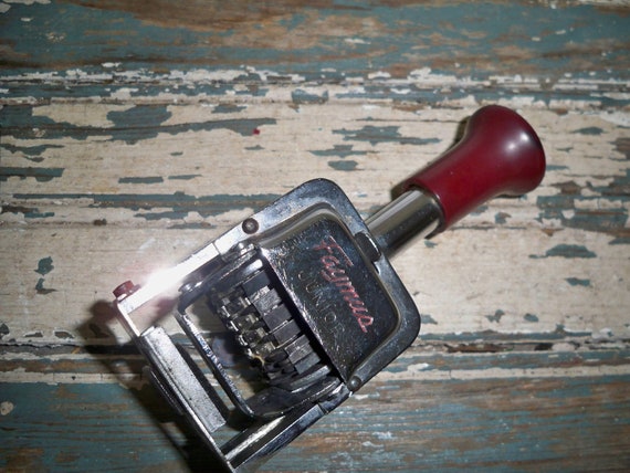 Faymus Junior Automatic Numbering Machine, made in Japan, Great Vintage Office Machine View 5