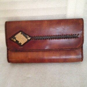 Cartera de mano vintage de cuero Towanny con cierre magnético, de piel marrón y detalles de piel de serpiente