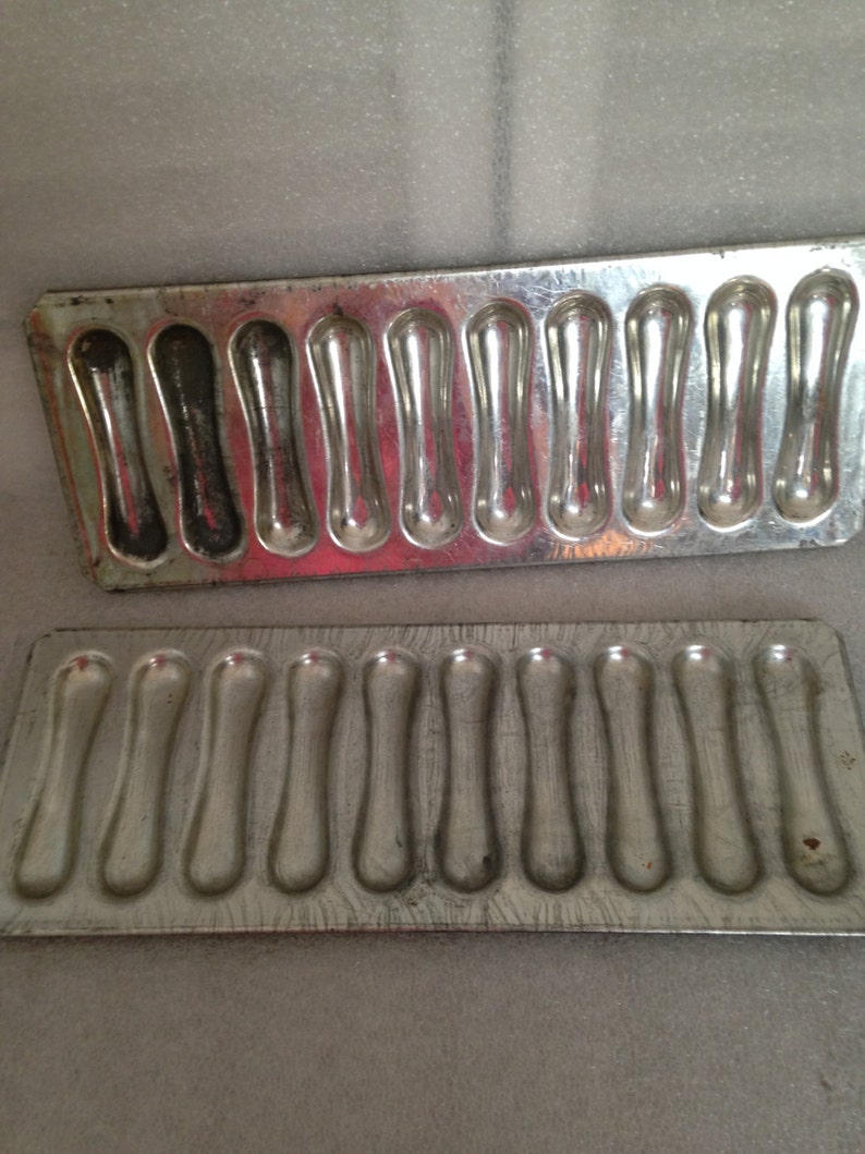 lady finger baking pans